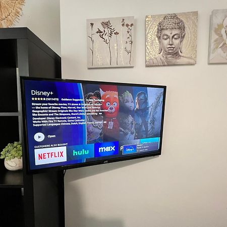 Modern Double Room With Fire Tv Λονδίνο Εξωτερικό φωτογραφία