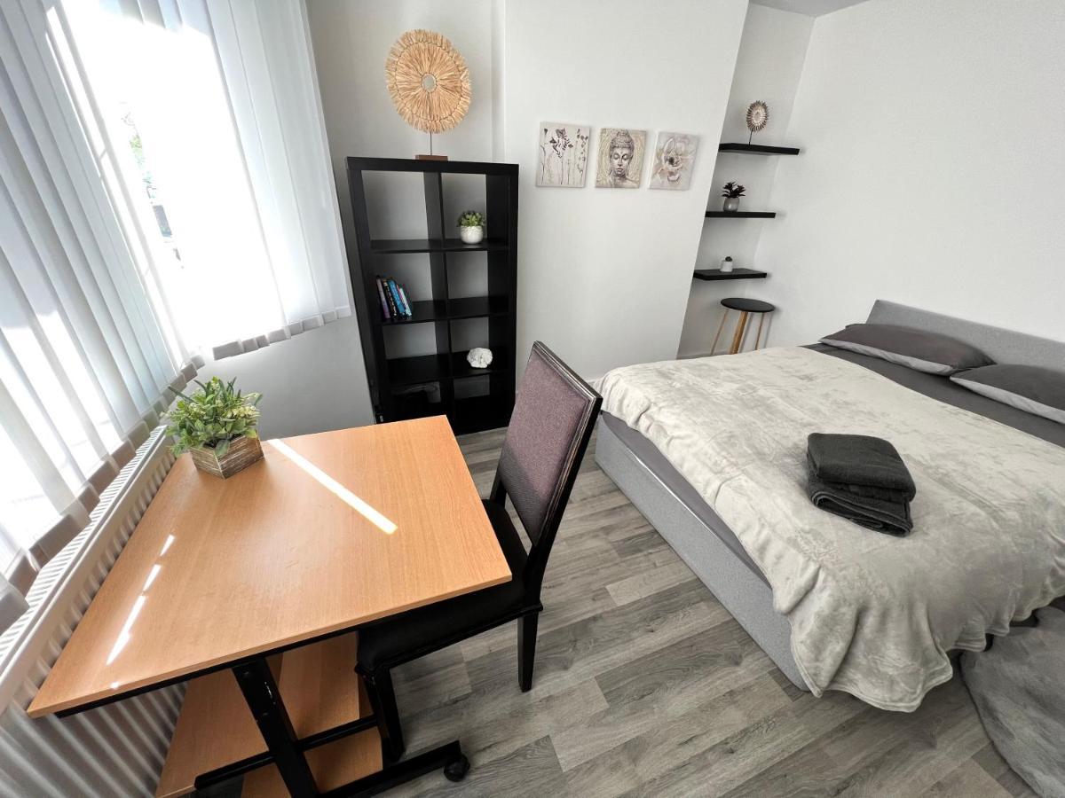 Modern Double Room With Fire Tv Λονδίνο Εξωτερικό φωτογραφία